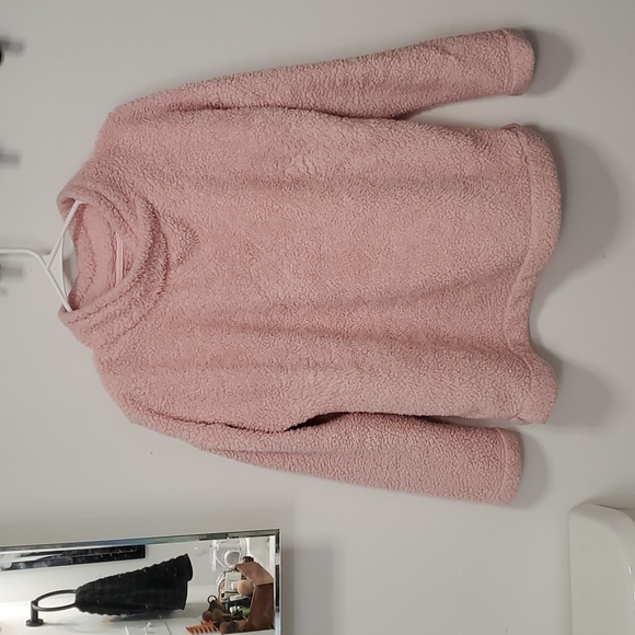 Pink Sherpa sweater - Picture 1 of 4